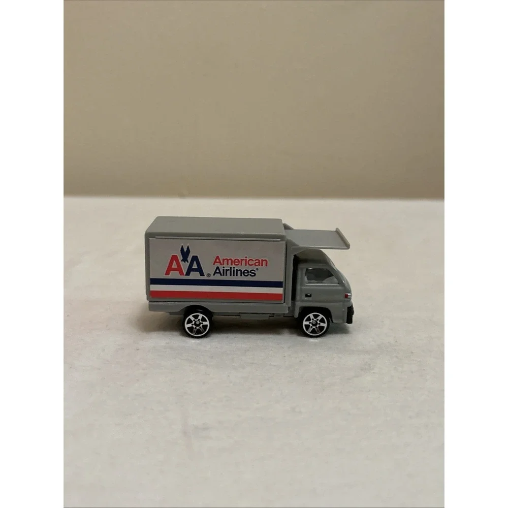 Realtoy Airport Vehicle Lot Boeing United Southwest American Airlines Diecast